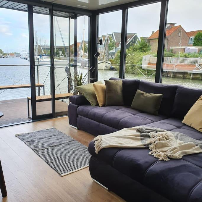 Modern, Brand New Houseboat Near Amsterdam Hotel Monnickendam Exterior photo
