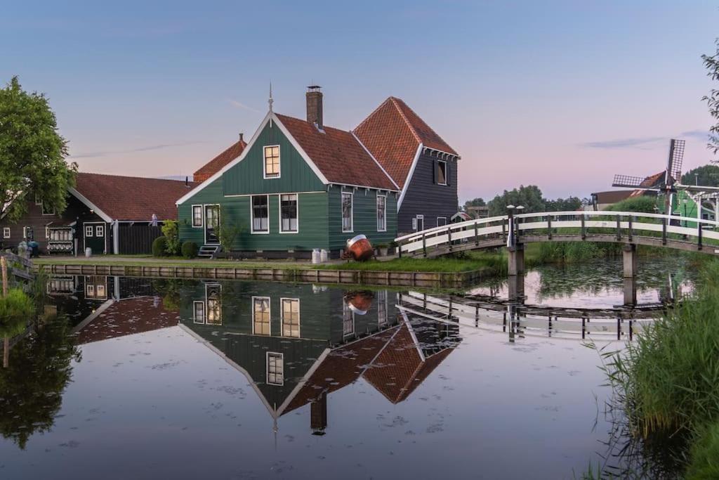 Modern, Brand New Houseboat Near Amsterdam Hotel Monnickendam Exterior photo